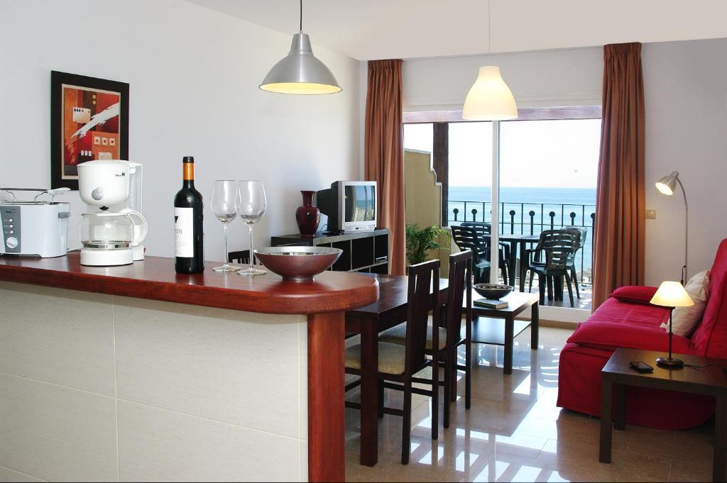 טורוקס Apartamentos Euromar Playa חדר תמונה